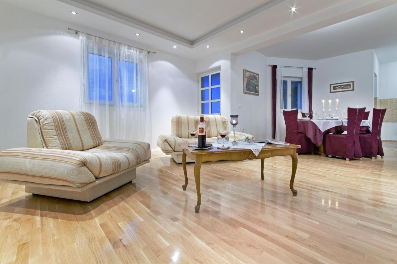 Holiday Home Bastion Εξωτερικό φωτογραφία